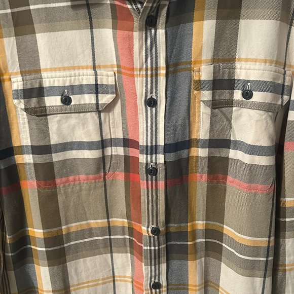 LLBean long sleeves plaid button up shirt - Picture 3 of 5